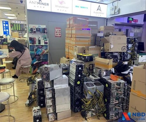 Advanced ASIC mining rigs operating in a high-tech mining facility
